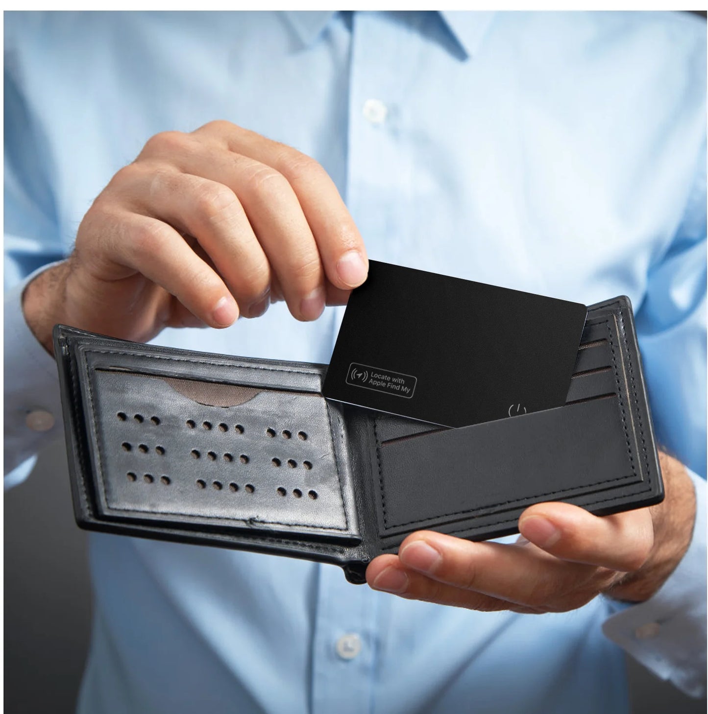 Tracking card wallet GPS locator
